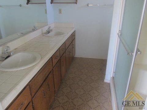7365 Alexander Ave, Taft, CA 93268 photo 13
