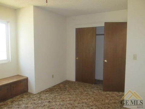 7365 Alexander Ave, Taft, CA 93268 photo 9