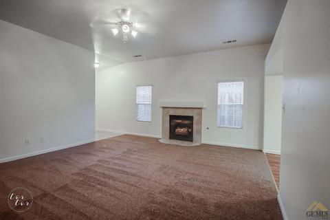 8206 Libby Dr, Bakersfield, CA 93313 photo 9