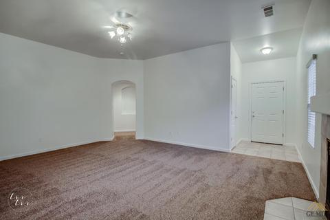 8206 Libby Dr, Bakersfield, CA 93313 photo 10