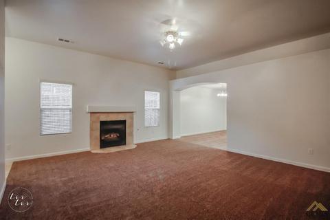 8206 Libby Dr, Bakersfield, CA 93313 photo 8