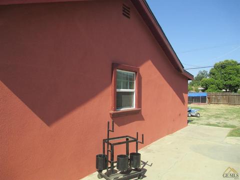 207 Easter St, Bakersfield, CA 93307 photo 9