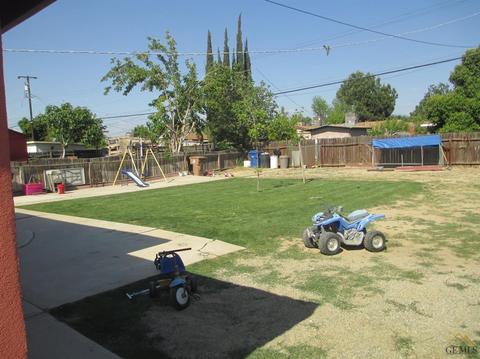 207 Easter St, Bakersfield, CA 93307 photo 13