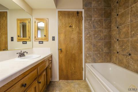 24550 Bay Ct, Tehachapi, CA 93561 photo 32