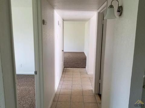933 Stephen Ct, Wasco, CA 93280 photo 5