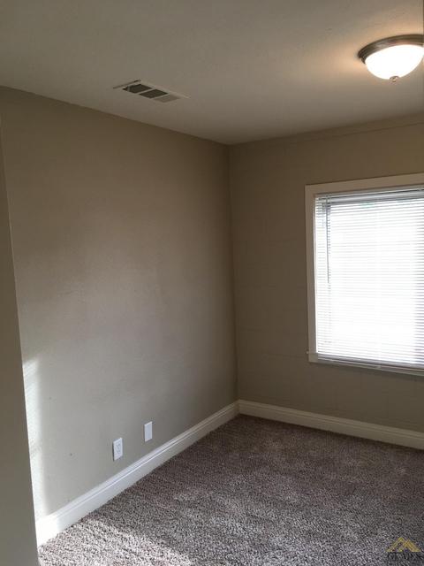 311 Dover St, Delano, CA 93215 photo 14