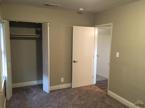 311 Dover St, Delano, CA 93215 photo 8