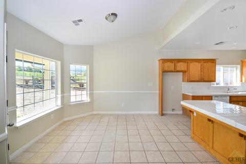28170 Braeburn Pl, Tehachapi, CA 93561 photo 11