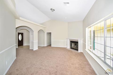 28170 Braeburn Pl, Tehachapi, CA 93561 photo 4