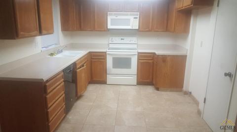 4204 Poach St, Bakersfield, CA 93313 photo 2