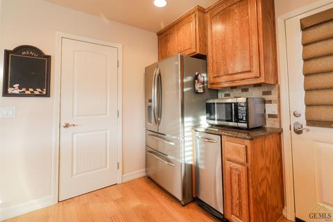 23100 Lakeview Dr, Tehachapi, CA 93561 photo 10