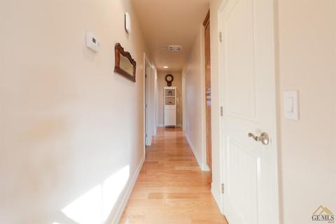 23100 Lakeview Dr, Tehachapi, CA 93561 photo 13