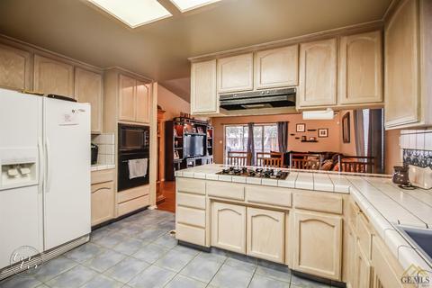 3501 Bathurst Ave, Bakersfield, CA 93313 photo 14
