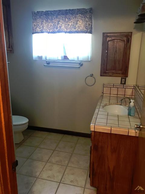 22101 Buena Vista Dr, Tehachapi, CA 93561 photo 17