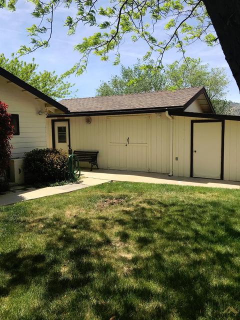 22101 Buena Vista Dr, Tehachapi, CA 93561 photo 6