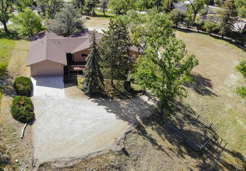 24601 Cub Ct, Tehachapi, CA 93561 photo 2