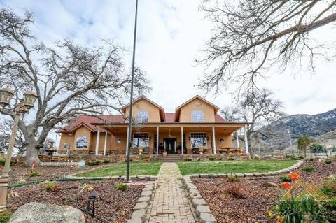 17700 Buckpasser Pl, Tehachapi, CA 93561 photo 1