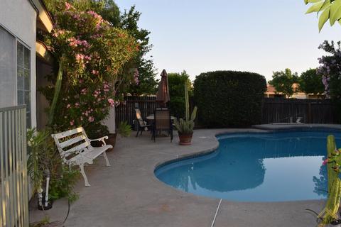 2633 Mountain Oak Rd, Bakersfield, CA 93311 photo 4