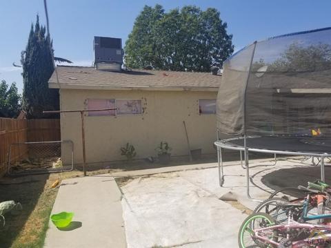 706 Monroe St, Arvin, CA 93203 photo 5