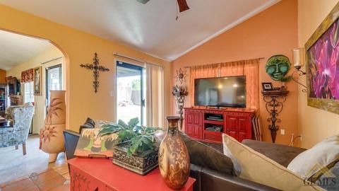 9013 Eucalyptus Dr, Bakersfield, CA 93306 photo 4