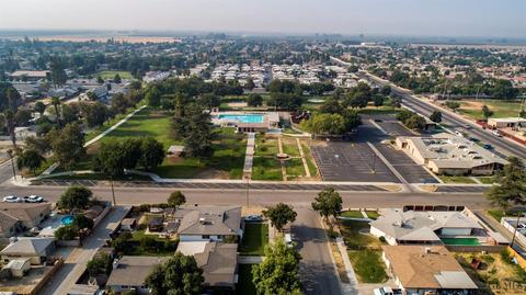 1026 Cedar Ave, Wasco, CA 93280 photo 3