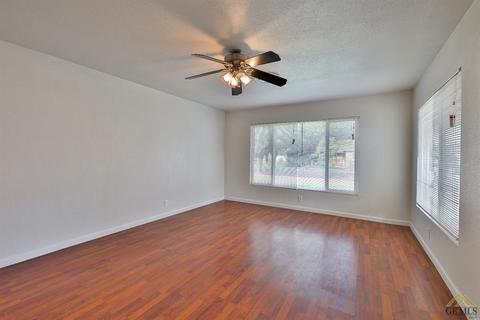 1026 Cedar Ave, Wasco, CA 93280 photo 5