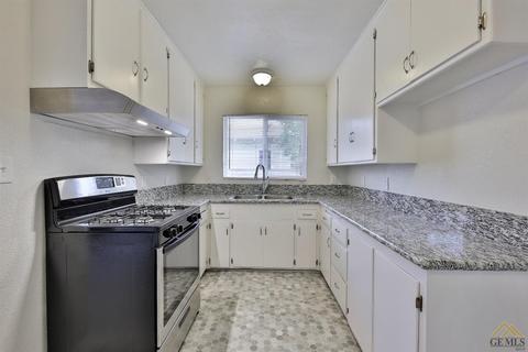 1026 Cedar Ave, Wasco, CA 93280 photo 9