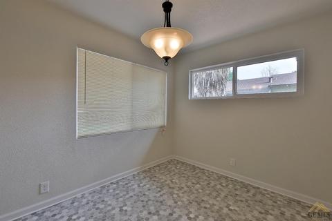 1026 Cedar Ave, Wasco, CA 93280 photo 8