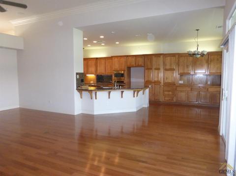 9100 Centennial Ct, Bakersfield, CA 93312 photo 14