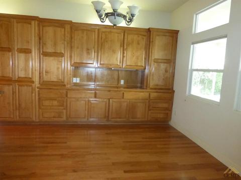 9100 Centennial Ct, Bakersfield, CA 93312 photo 15