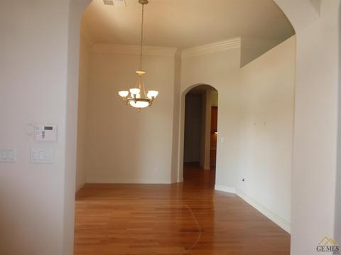 9100 Centennial Ct, Bakersfield, CA 93312 photo 7