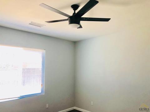 1301 La Rosa Ave, Arvin, CA 93203 photo 9