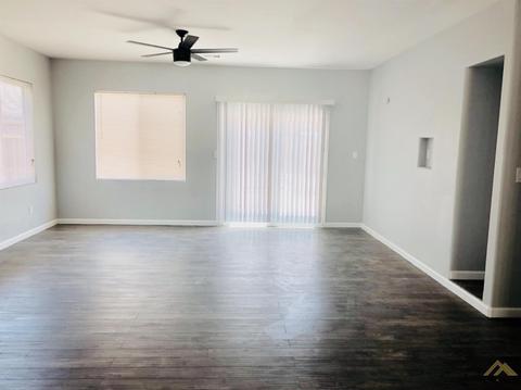 1301 La Rosa Ave, Arvin, CA 93203 photo 5