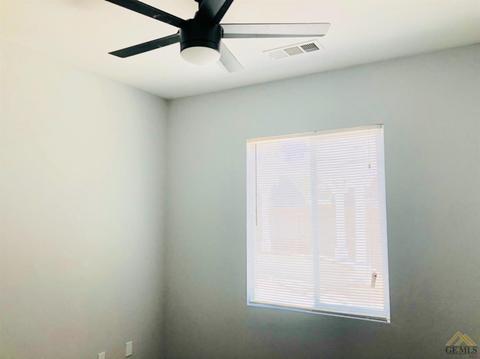 1301 La Rosa Ave, Arvin, CA 93203 photo 7