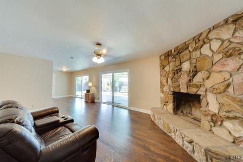 1002 2nd St, Taft, CA 93268 photo 5