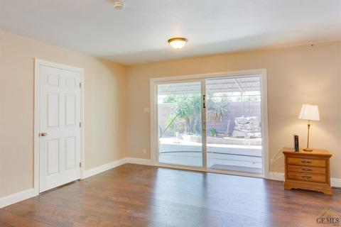 1002 2nd St, Taft, CA 93268 photo 7