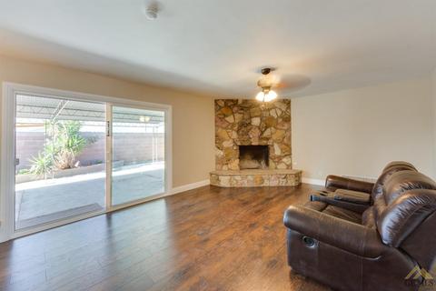 1002 2nd St, Taft, CA 93268 photo 3