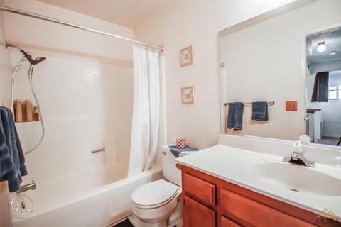 1020 Eubanks Ave, Bakersfield, CA 93307 photo 16
