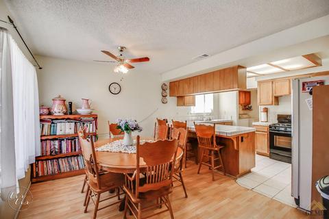 1020 Eubanks Ave, Bakersfield, CA 93307 photo 8