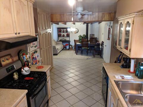 3926 Apache Ave, Bakersfield, CA 93309 photo 9