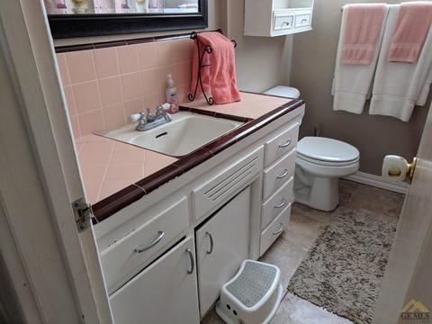 3926 Apache Ave, Bakersfield, CA 93309 photo 12
