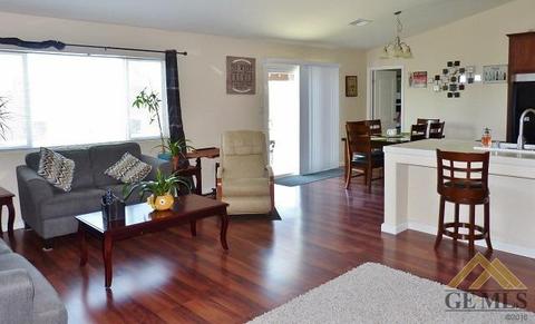2600 Rain Dr, Bakersfield, CA 93313 photo 4