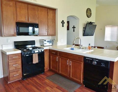 2600 Rain Dr, Bakersfield, CA 93313 photo 9