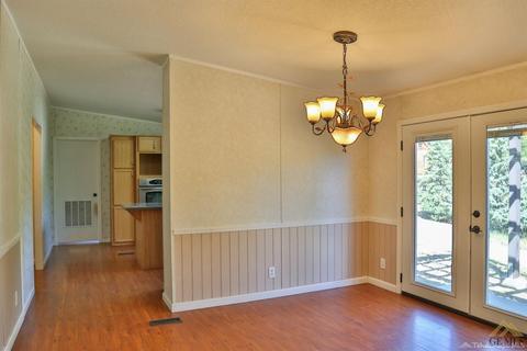 22151 Geneva Dr, Tehachapi, CA 93561 photo 5