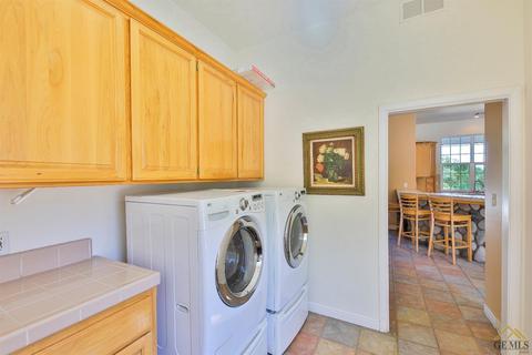 28362 Kirkham Ct, Keene, CA 93531 photo 11