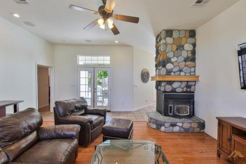28362 Kirkham Ct, Keene, CA 93531 photo 4