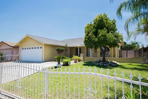 2206 19th Ave, Delano, CA 93215 photo 1