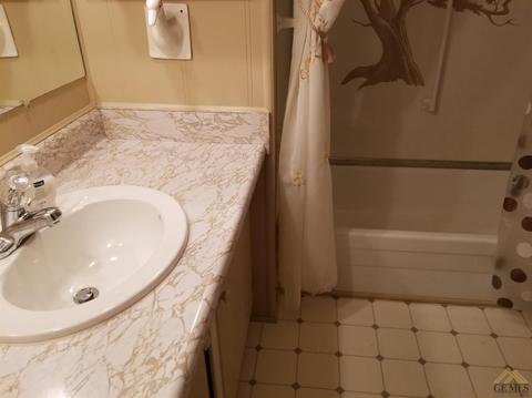 721 46th St, Bakersfield, CA 93301 photo 11