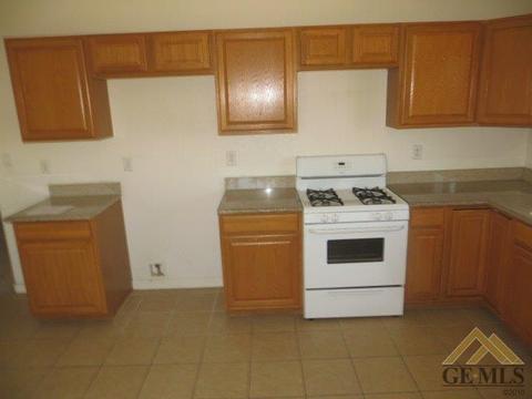 100 Tyler St, Taft, CA 93268 photo 11