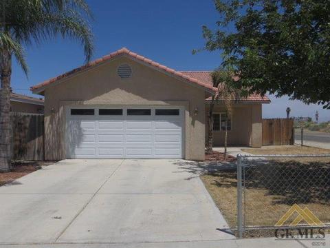 100 Tyler St, Taft, CA 93268 photo 2